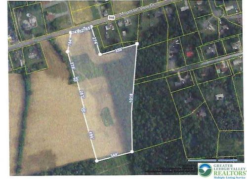 4083 Mountain View Dr, DANIELSVILLE, PA, 18038-9742 | Card Image