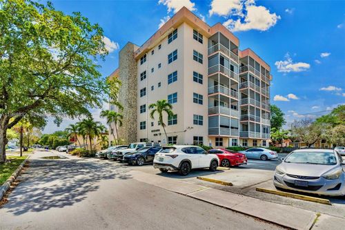 102-1830 Dixieanna St, Hollywood, FL, 33020 | Card Image