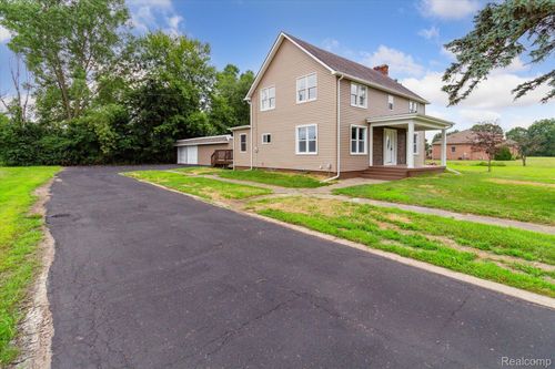2071 W Mount Morris Rd, Mount Morris, MI, 48458-8239 | Card Image