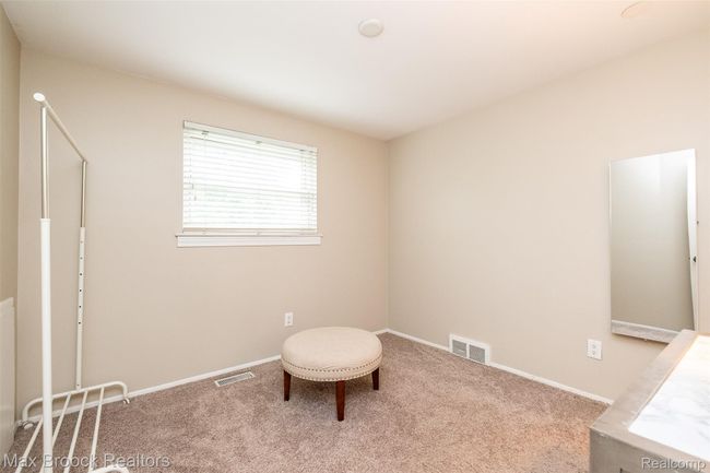 Bedroom #4 | Image 32