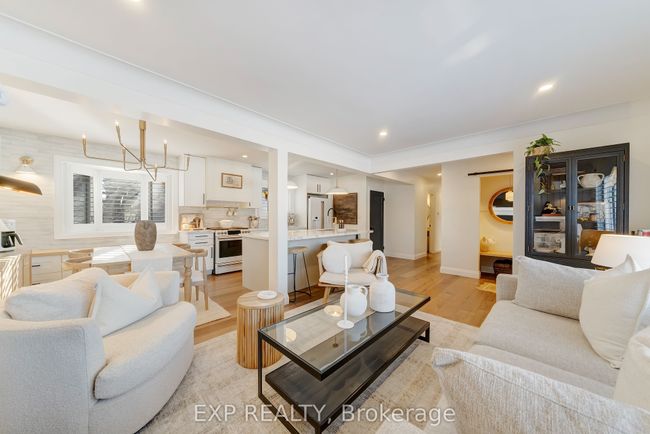 4652 Queensway Gdns, House other with 3 bedrooms, 2 bathrooms and 2 parking in Niagara Falls ON | Image 9