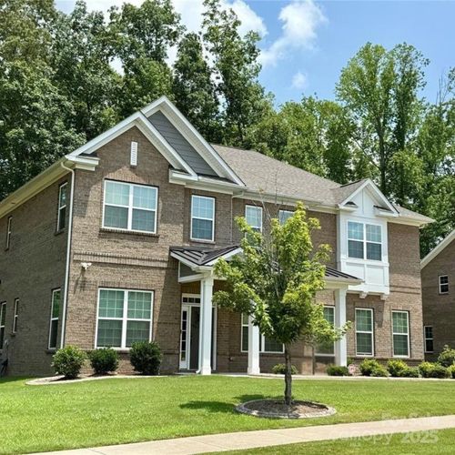 2044 Sweet William Dr, Harrisburg, NC, 28075-0420 | Card Image