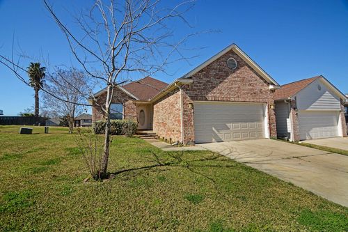 105 Cove Place Ct, Montgomery, TX, 77356-5871 | Card Image