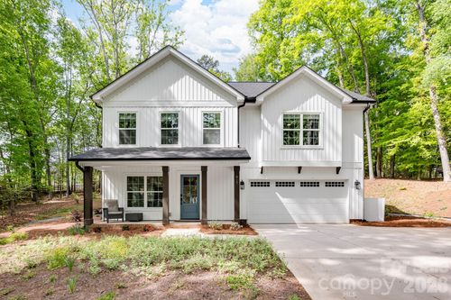 617 Teresa Cir, Waxhaw, NC, 28173-8916 | Card Image