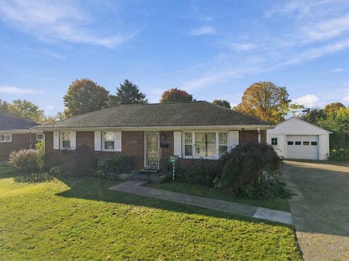 1001 Robin Rd, Springfield, OH, 45503-2348 | Card Image