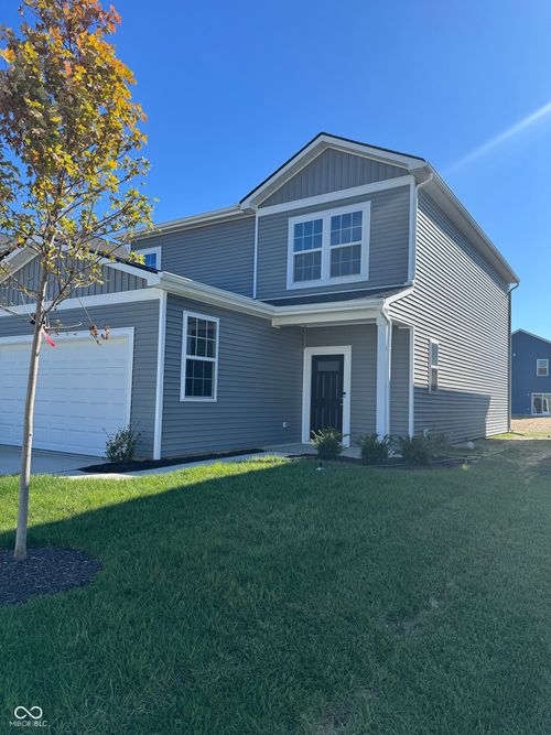3907 Sterling Dr, Whitestown, IN, 46075-9836 | Card Image