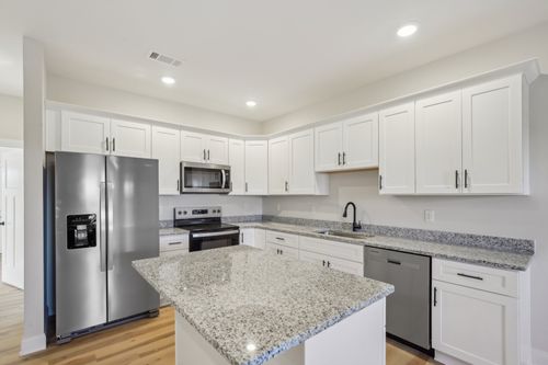 90 Five Oak Ln, Hartsville, TN, 37074-2017 | Card Image