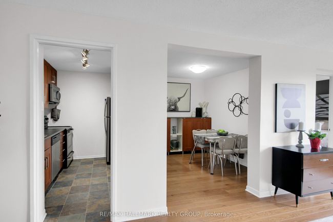 210 - 1505 Baseline Rd, Condo with 3 bedrooms, 2 bathrooms and 1 parking in Ottawa ON | Image 6