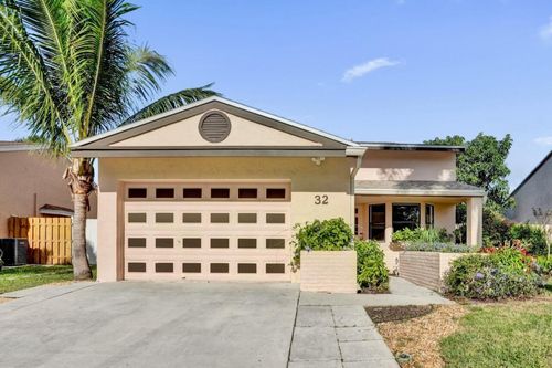 32 Buxton Ln, Boynton Beach, FL, 33426-7604 | Card Image