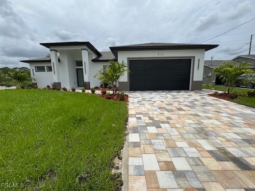 814 Floyd Ave S, Lehigh Acres, FL, 33976-2241 | Card Image