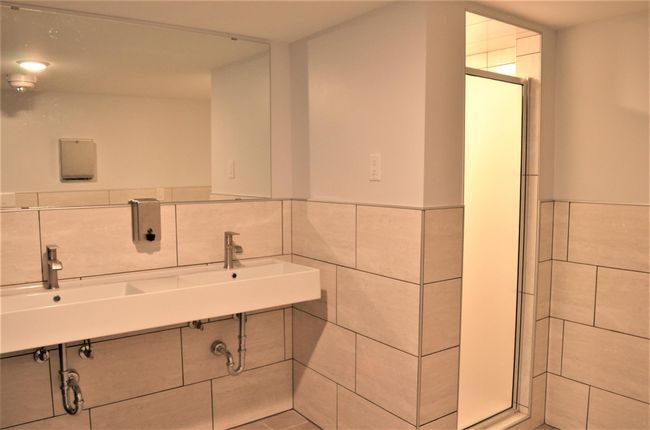 Womens Pool Changing Room Pool #2 | Image 22