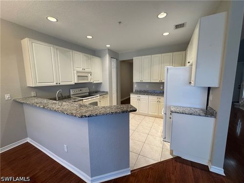 105-1410 Mariposa Cir, NAPLES, FL, 34105-7271 | Card Image