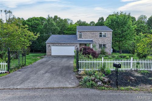 8 Flora Drive, Richland, MO, 65556 | Card Image