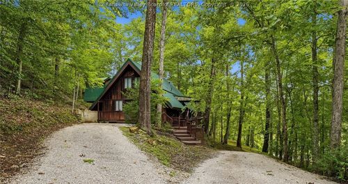 1648 Charleys Creek Rd, Culloden, WV, 25510-9737 | Card Image