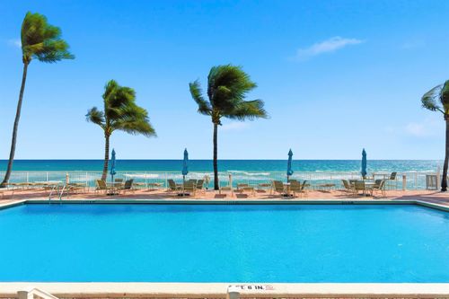 f405-3520 S Ocean Blvd, South Palm Beach, FL, 33480-6427 | Card Image