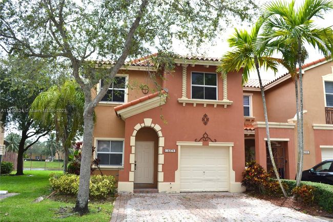 0 - 15278 Sw 30th Ter, Townhouse with 3 bedrooms, 2 bathrooms and null parking in Miami FL | Image 1