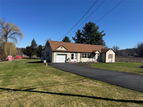 367 Mt Eve Rd, Goshen, NY, 10924-7016 | Card Image