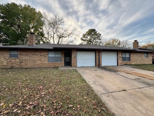 a-1702 Kimbrough St, Springdale, AR, 72762-1521 | Card Image