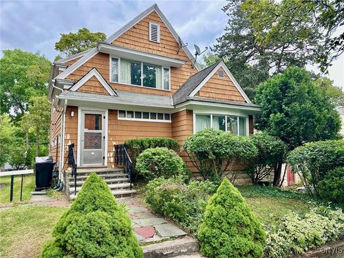 303 Crawford Ave, Syracuse, NY, 13224-1713 | Card Image
