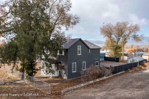 217 S Park Ave, Aztec, NM, 87410-2149 | Card Image