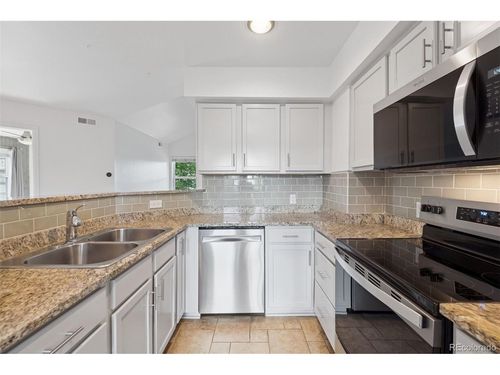 apt-22-11 W Ellsworth Ave, Denver, CO, 80223-1641 | Card Image
