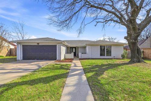 629 Owens Dr, Crowley, TX, 76036-3609 | Card Image