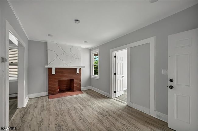 27 Berkeley Pl, Home with 7 bedrooms, 3 bathrooms and null parking in Bloomfield NJ | Image 7