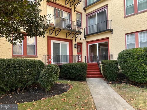 300 Ocean Ave, Ocean City, NJ, 08226-4075 | Card Image
