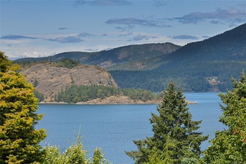 1125 Fairbanks Rd, Duncan, BC, V0R1N2 | Card Image