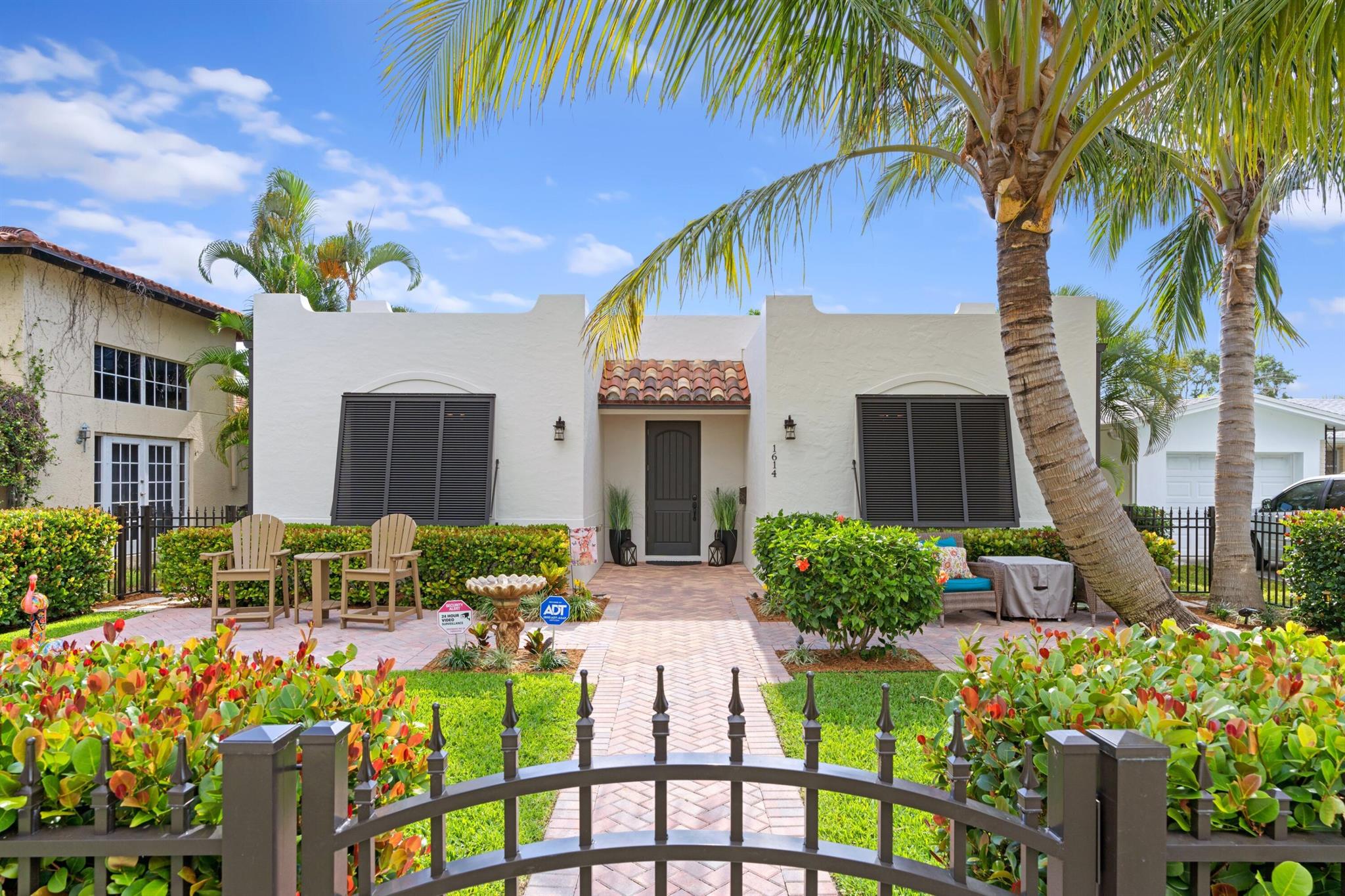 Palmway , Lake Worth Beach, FL 33460