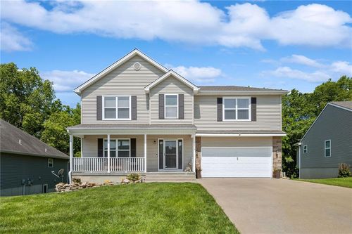 12318 N Wayne Ave, Kansas City, MO, 64165-1075 | Card Image