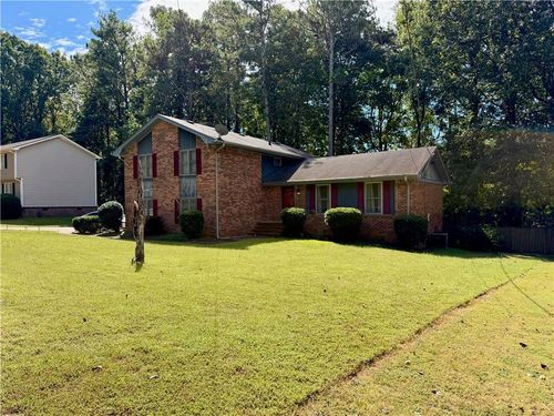 781 Sweet Briar Trl Se, Conyers, GA, 30094-3855 | Card Image