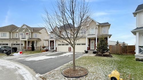 56 Dominion Cres, Saint Davids, ON, L0S1J1 | Card Image