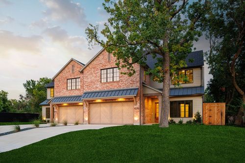 9232 San Fernando Way, Dallas, TX, 75218-3655 | Card Image