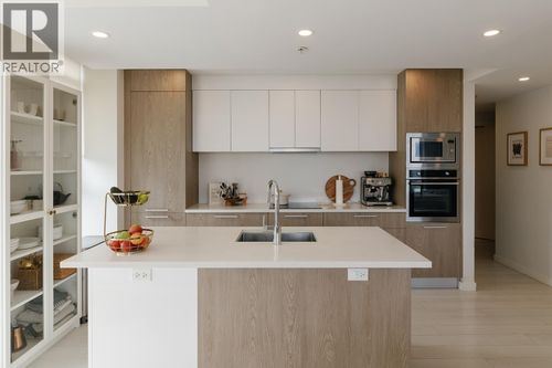 305-285 E 10th Ave, Vancouver, BC, V5T0H6 | Card Image