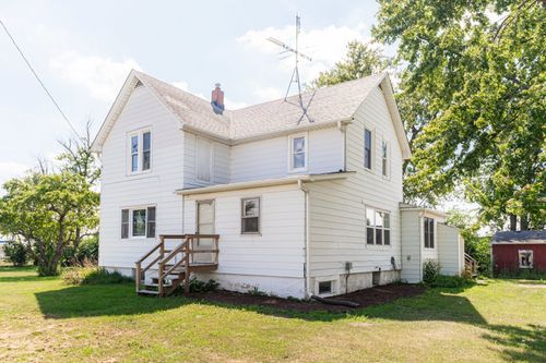 245 S Somonauk Rd, Cortland, IL, 60112-4067 | Card Image