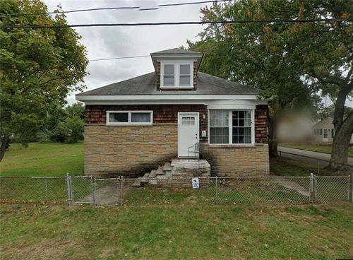 51 Rosella Ave, Pawtucket, RI, 02861-4233 | Card Image
