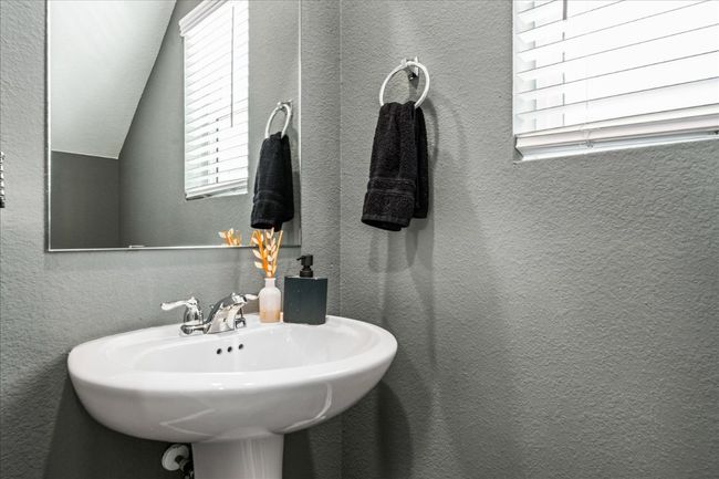 1725 Cobblecrest Ln, House other with 4 bedrooms, 3 bathrooms and 4 parking in Leander TX | Image 14
