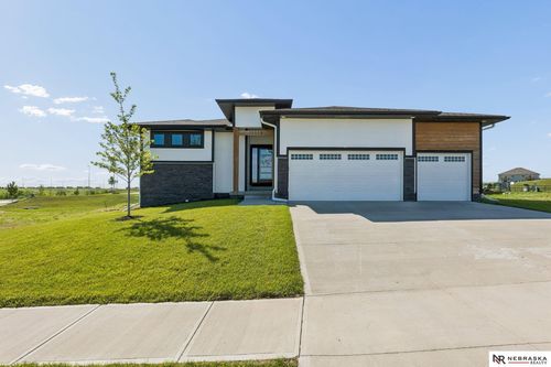 12009 Windsor Dr, Papillion, NE, 68046-4189 | Card Image