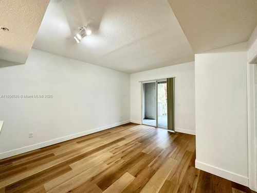 apt-215-1155 Main St, Jupiter, FL, 33458-5265 | Card Image