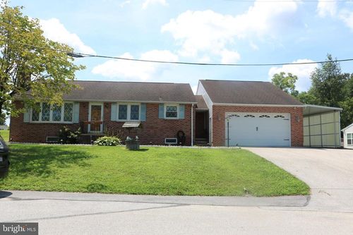 381 Sonny St, HANOVER, PA, 17331-9357 | Card Image