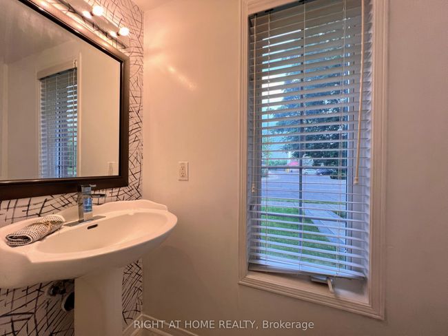 156 Fairhill Ave, House attached with 4 bedrooms, 3 bathrooms and 2 parking in Brampton ON | Image 13