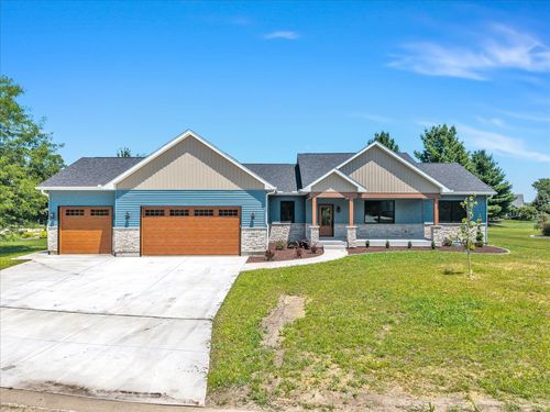 3813 Savanna Cir W, Milan, IL, 61264-8509 | Card Image
