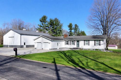 13905 Armentrout Rd, Fredericktown, OH, 43019-9717 | Card Image