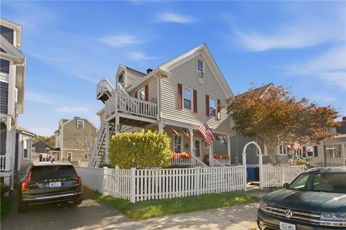 2-12 Carroll Ave, Newport, RI, 02840-4020 | Card Image