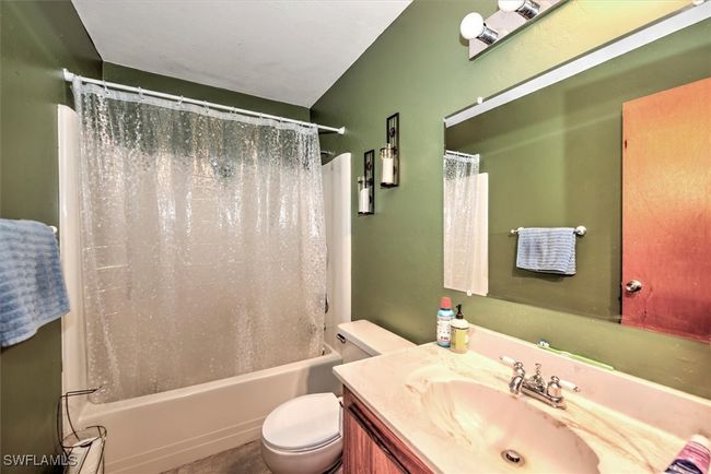3060 Ne Beechwood Cir, House other with 3 bedrooms, 2 bathrooms and null parking in Labelle FL | Image 11