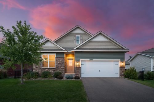 13690 Applewood Trl, Rosemount, MN, 55068-6203 | Card Image