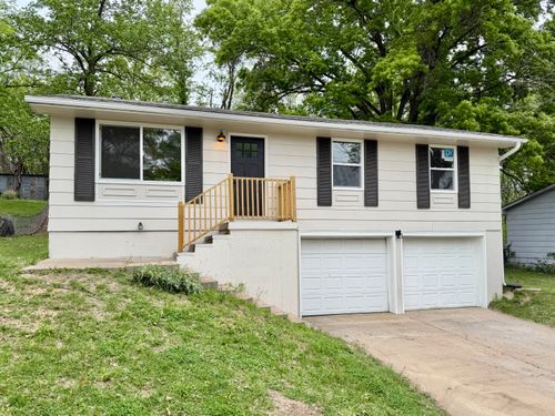 1405 Grayling Dr, Boonville, MO, 65233-2252 | Card Image