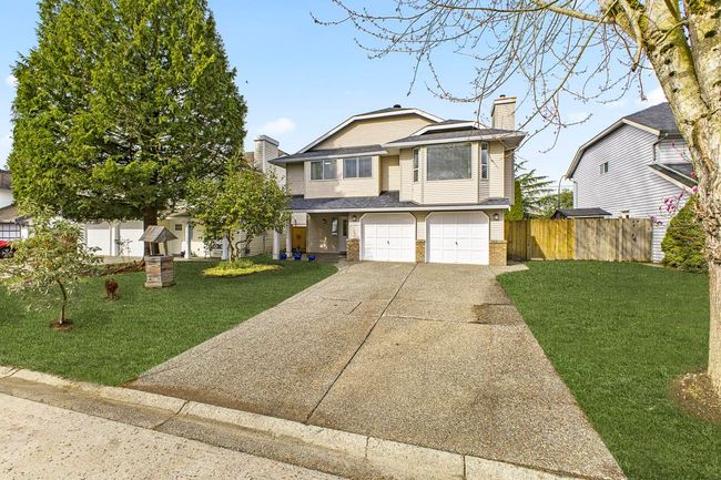 11685 232 A Street, House other with 4 bedrooms, 3 bathrooms and 4 parking in Maple Ridge BC | Image 3