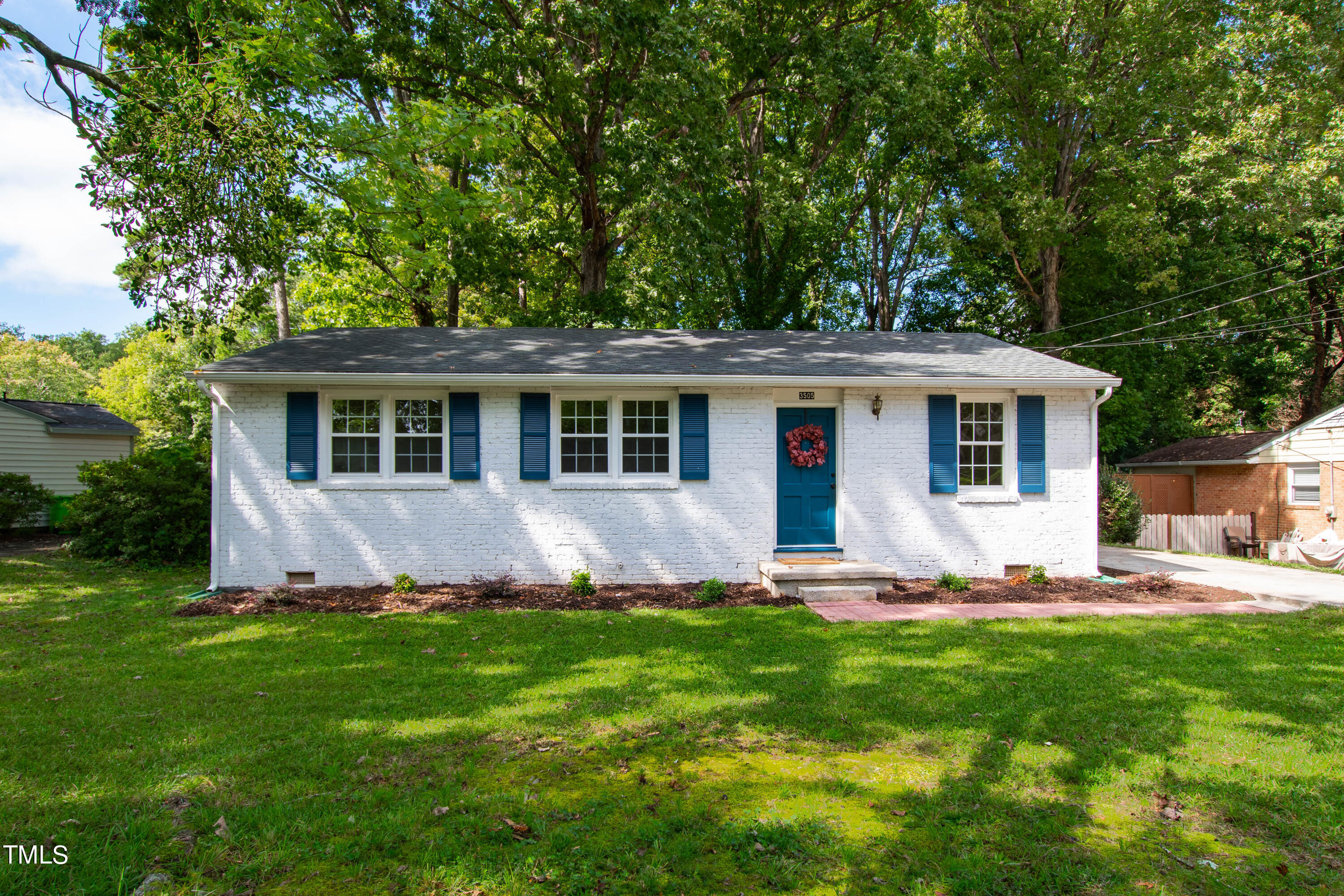 Apache Dr, Raleigh, NC 27609
